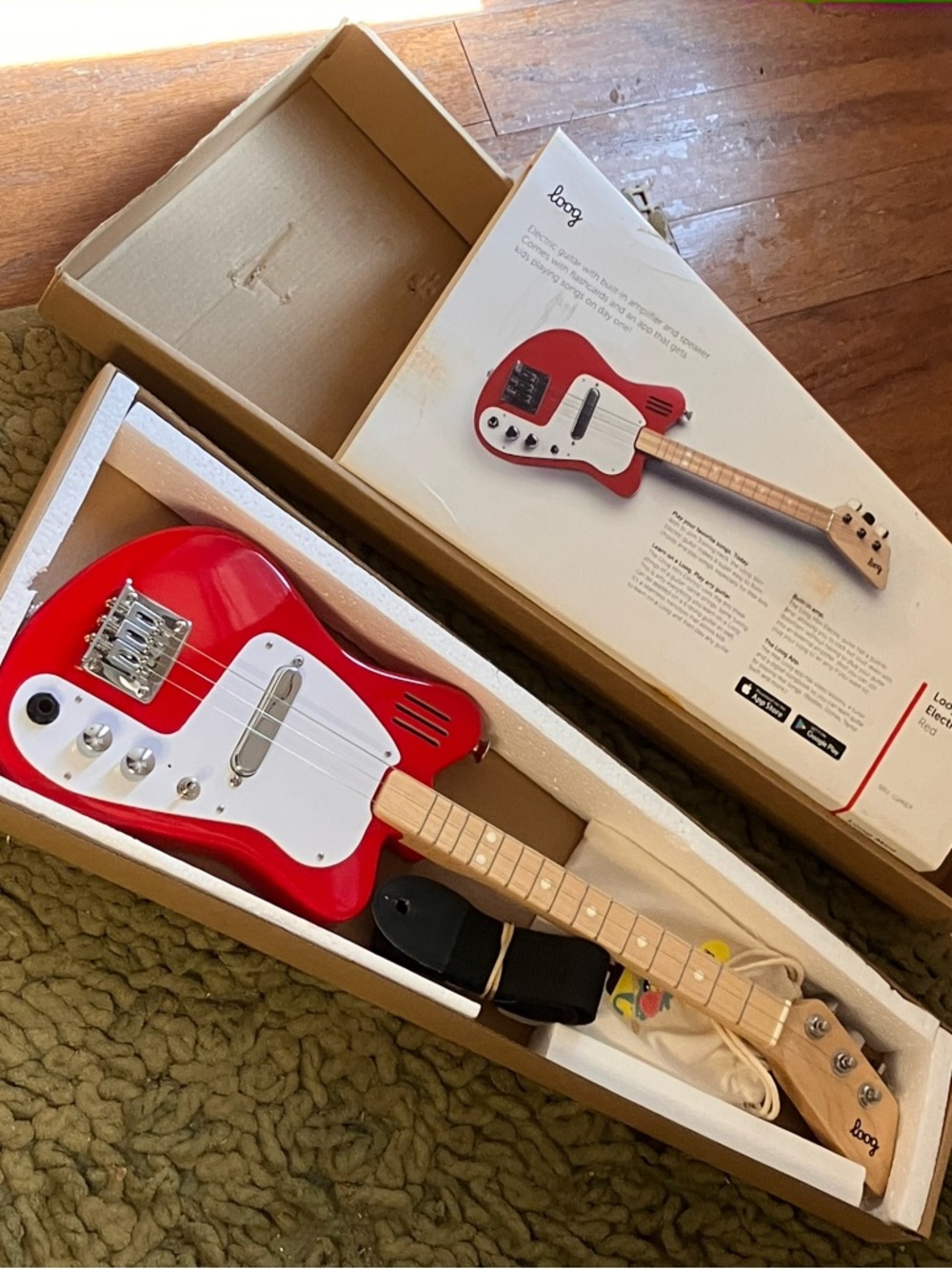 Loog Mini Electric Beginner/Travel Guitar with Built-in Amp